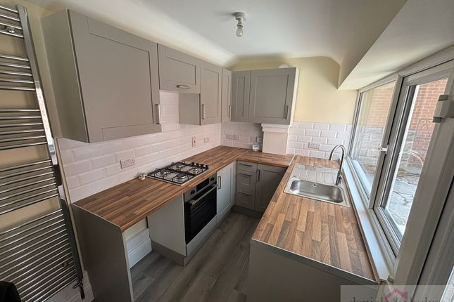 29 Bath Street, Leek photo 5