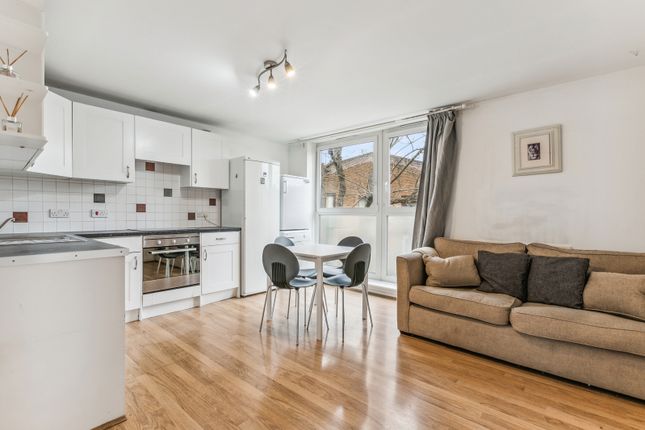 Flat to rent in Maskell Road, Upper Tooting
