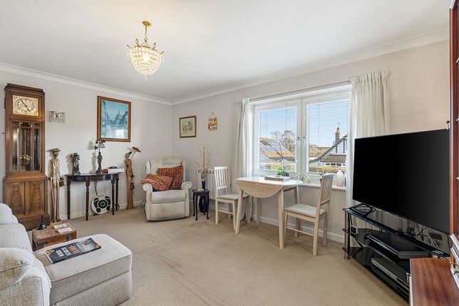 4 Rose Court, Aigburth Avenue, Rose Green, Bognor Regis, West Sussex photo 3