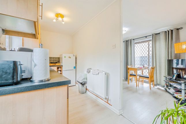 10, Downlands Way, Cardiff photo 4