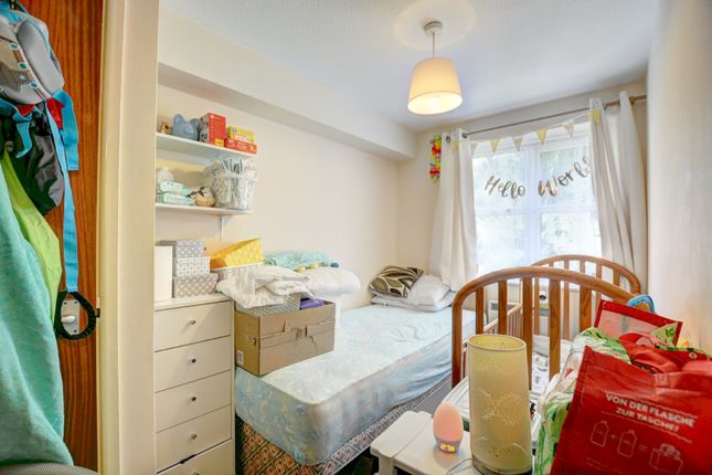 31 Barkus Way, High Wycombe photo 5