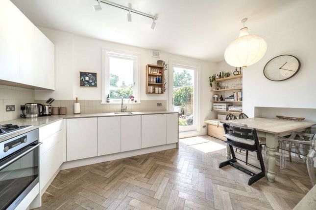 83, Graveney Road, London photo 3
