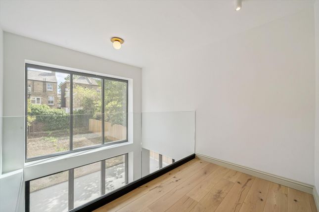 57, Barry Road, London photo 4