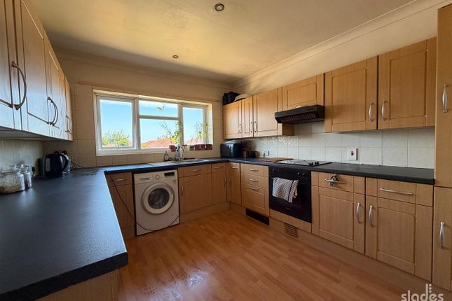 24, Cooper Dean Drive, Bournemouth photo 2