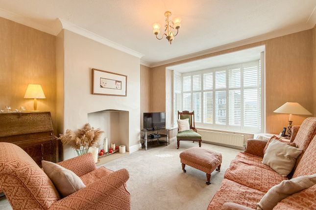 9, Henry Frederick Avenue, Huddersfield photo 2