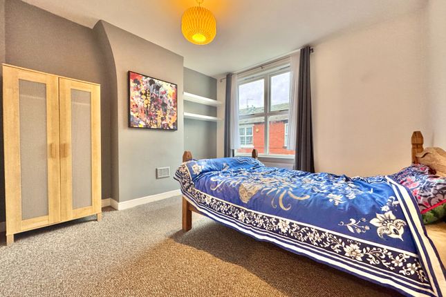 9, Evans Street, Salford photo 5