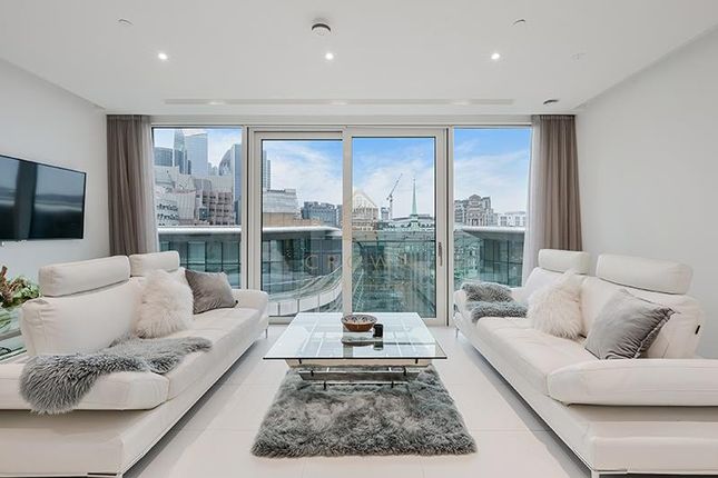Flat 117, Sugar Quay, Water Lane, London photo 3
