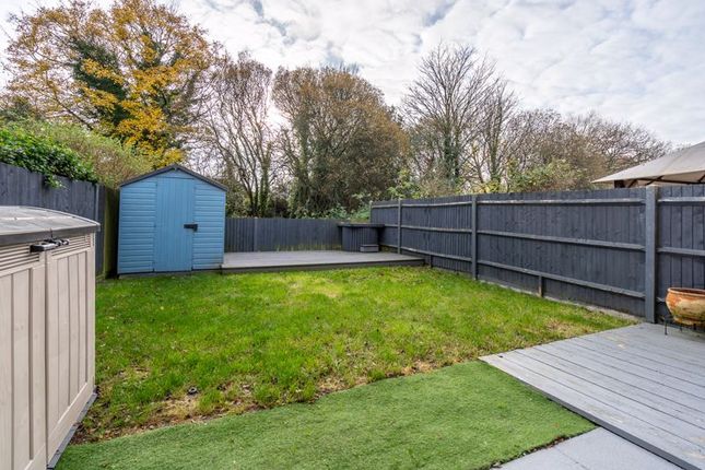 6, Stoney Meadow, Chichester photo 2