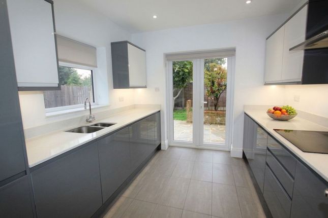 Ground Floor Flat, 28 Whittington Road, London photo 2