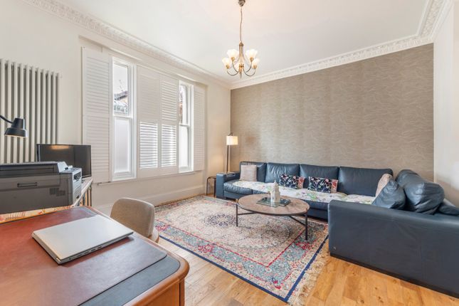 End terrace house for sale in Willes Road, Kentish Town