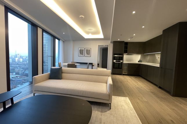 Apartment A903 One Thame City,, 8 Carnation Way, London photo 3