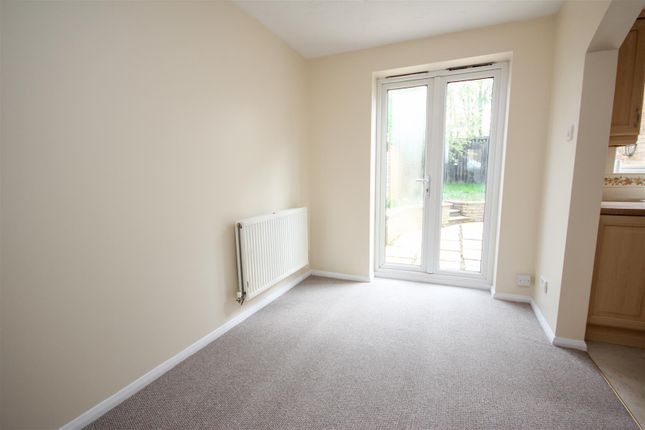 11, Pershore Close, Wellingborough photo 4