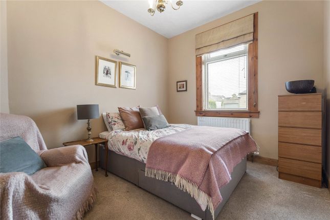 25, Brunstane Crescent, Edinburgh photo 4
