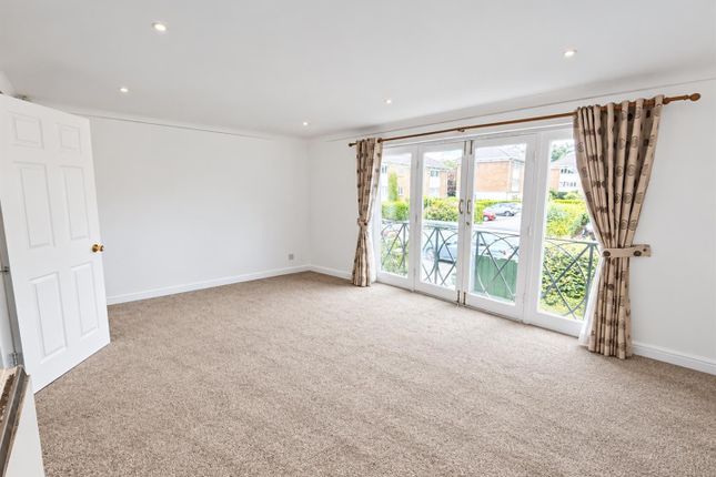 32, Hawkesbury Mews, Darlington photo 3