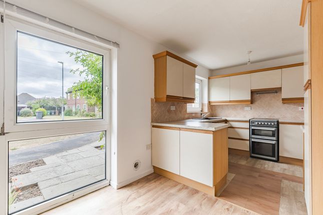 10 Bullemer Close, Norwich photo 3