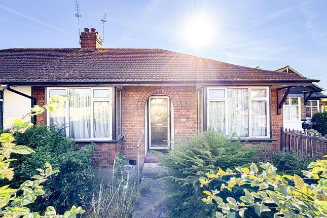 2-bed semi-detached on 33, Hill Crescent, Hornchurch, £250,000