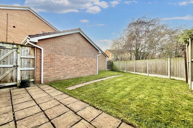 125 Lambourn Drive, Crewe photo 3
