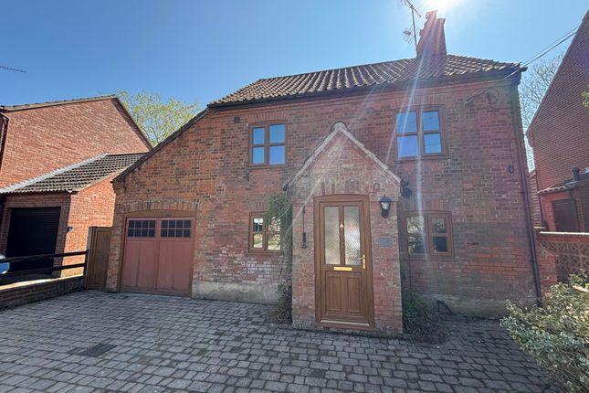 3-bed house on Olden Cottage, Chapel Road, NORWICH, £1,550/mo