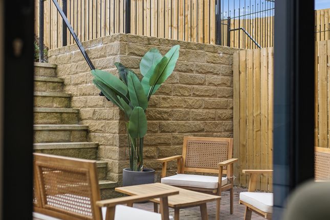 Plot 17, Laithe Avenue, Holmfirth photo 4