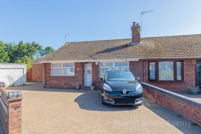 3-bed semi-detached on 5, Colville Way, Lowestoft, £260,000