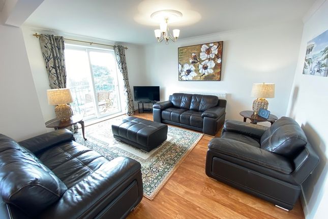 11 Crawshay Court, Langland Swansea, LANGLAND/CASWELL photo 2