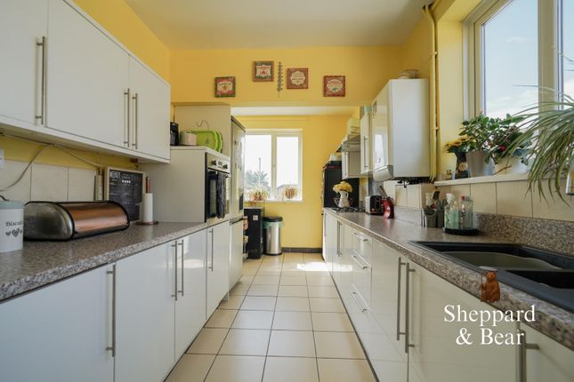 49, Ball Road, Cardiff photo 3
