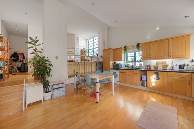 1-bed flat on 2, The Plaza, 135, Vanbrugh Hill, London, £300,000