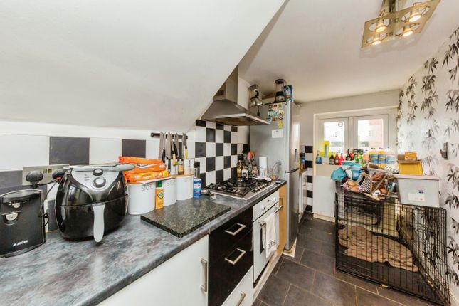 Terraced house for sale in Moss Bank, Winsford, Cheshire