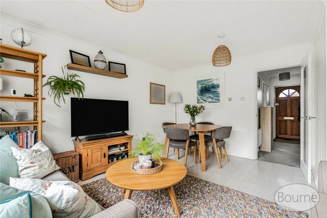 5, Priestly Gardens, Woking photo 4