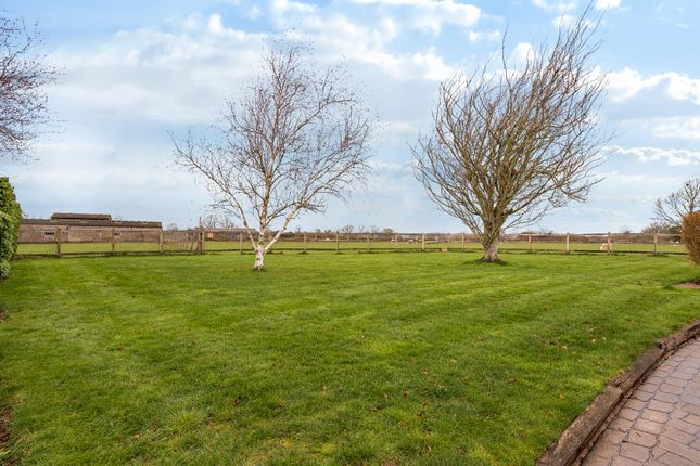 Thistle Barn, Patch Elm Lane, Rangeworthy photo 2