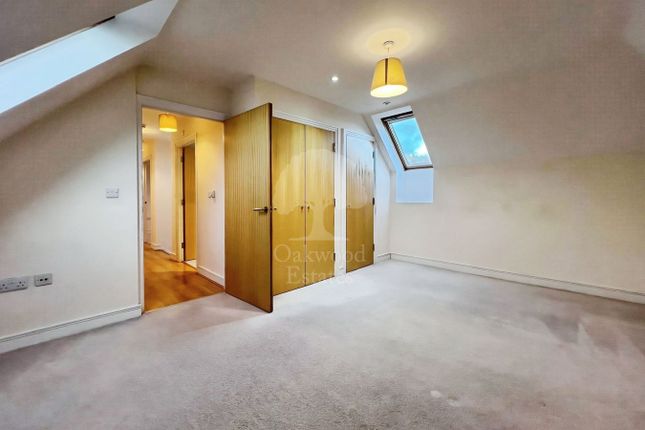 7, Grange View, Hazlemere photo 3