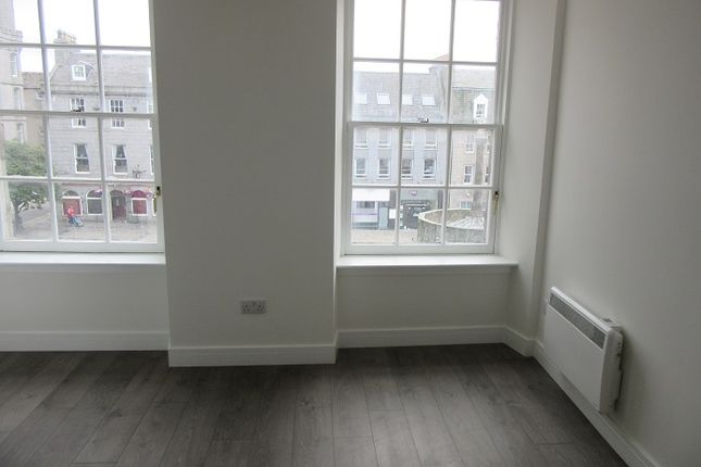 16 Flat 3, Castle Street, Aberdeen photo 2