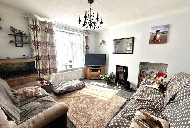 23, Moorfield Close, Exmouth photo 2