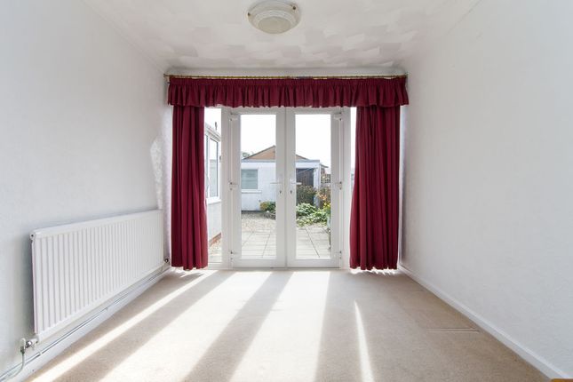1, Monkstone Close, Penarth photo 4