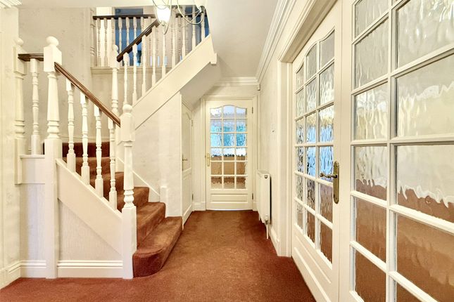 3, Parkfield View, Hertfordshire photo 2