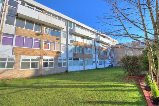 Flat for sale in Stewart House, Hiltingbury, Chandler's Ford