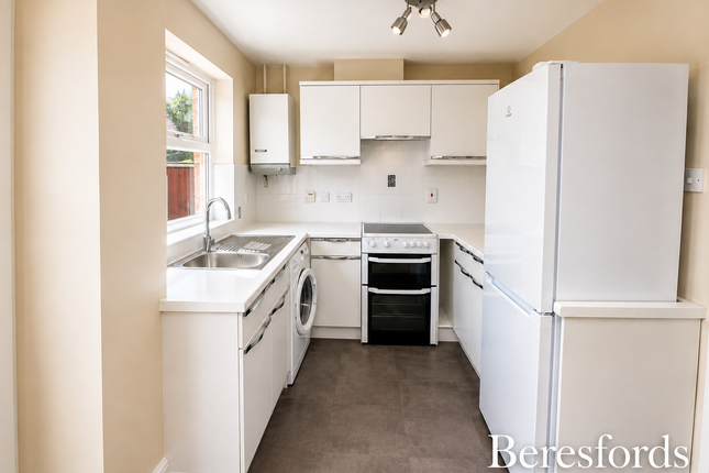 11, Mason Drive, Romford photo 3