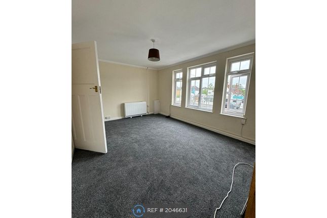 Thumbnail Flat to rent in Long Lane, Hillingdon, Uxbridge