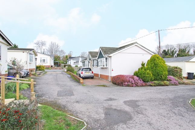 2-bed caravan on 6, Wessex Park, Winchester, £190,000