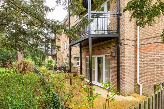 Thumbnail Flat for sale in Hyde Place, Oxford