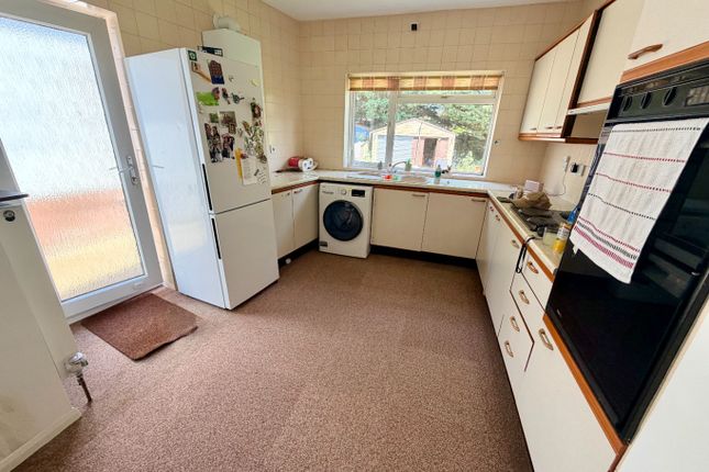 34 Exton Avenue, Luton, Bedfordshire photo 4