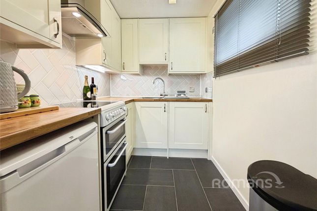 61, Clarkes Drive, Uxbridge photo 3