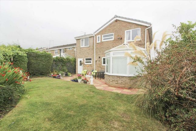 47, Oxford Avenue, Cramlington photo 2