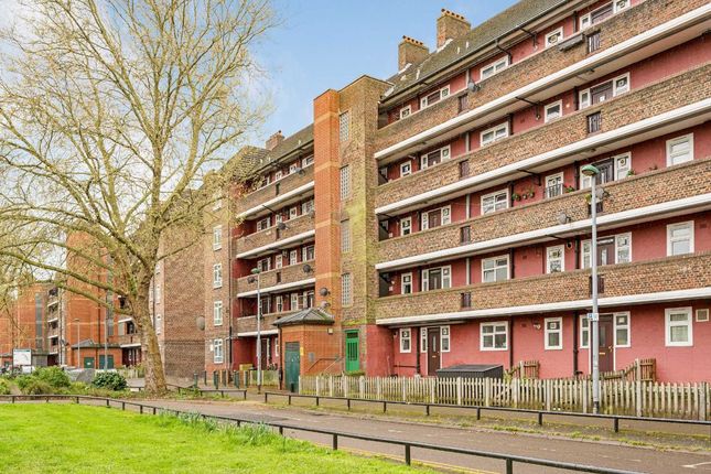 Thumbnail Flat to rent in Homerton Road, London