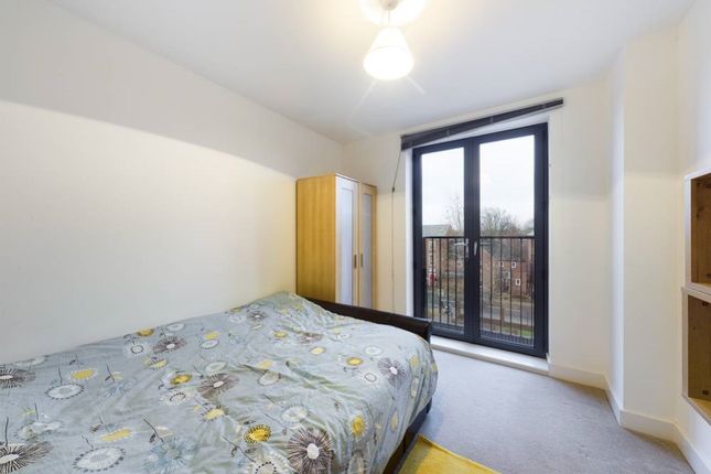 Flat to rent in Friars Orchard, Gloucester