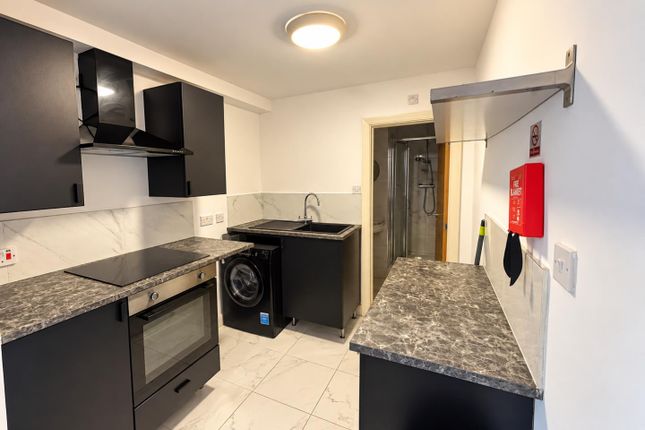 Flat 3, 38 - 39, Lichfield Street, Walsall photo 5