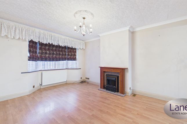 14, Hatton Road, Waltham Cross photo 3