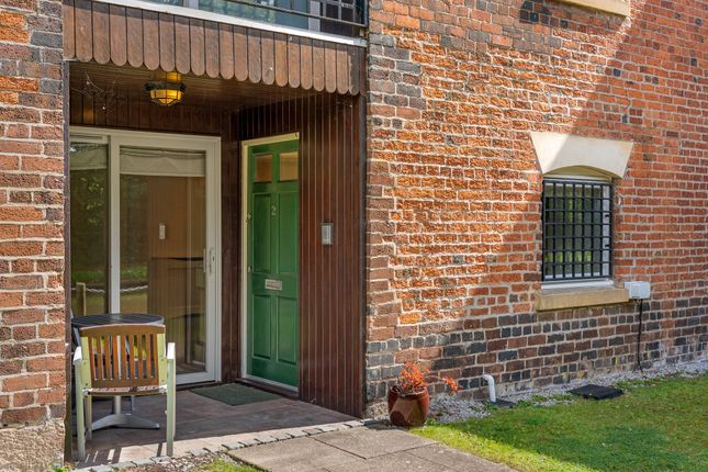 Flat 2, Brindley Wharf Waterfront, Warrington photo 2