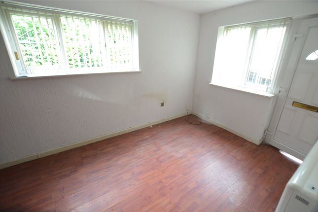 16, Earle Road, Merseyside photo 3