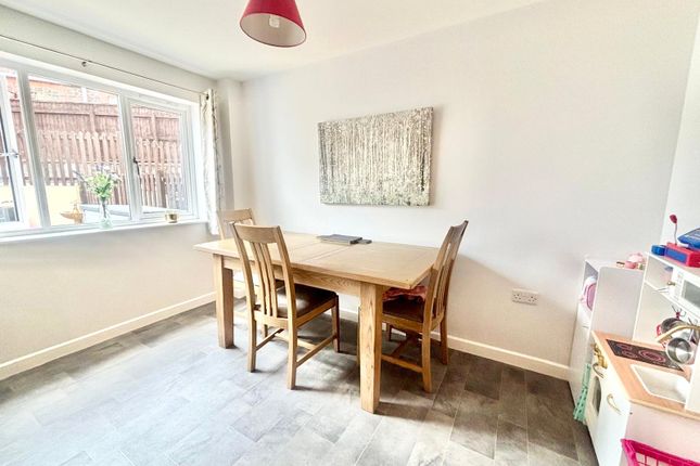 2, Hillside Terrace, Crediton photo 3